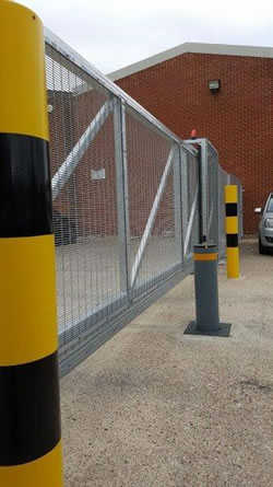 Green Gate Access Systems - Innovative sliding security for Triptych Logistics