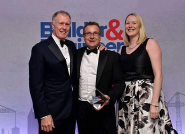 Neil Sampson accepting an award at the Builder and Engineer Awards 2016