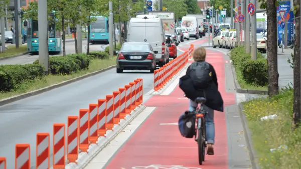 cycle lane delineator